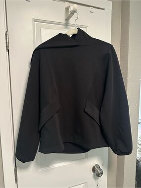 Lululemon Double-Knit Oversized Hoodie black kangaroo pocket